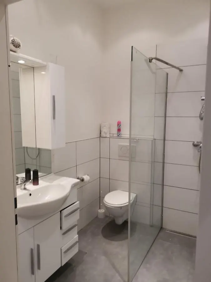 B.E Apartment  バーゼル